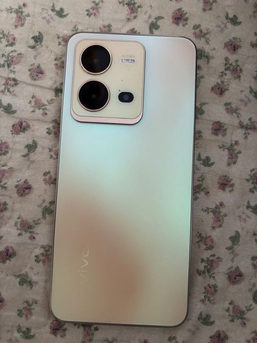 Продам Vivo v25e