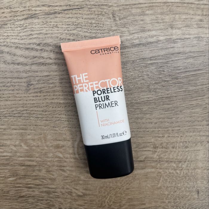 Лот козметика за над 200лв - продавам за 25лв