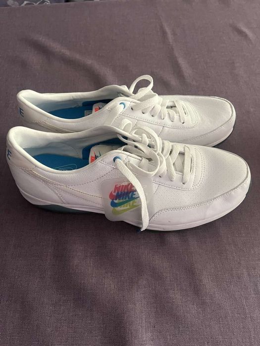 Маратонки NIKE и ADIDAS