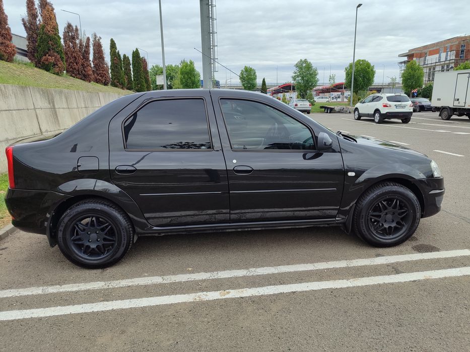 Dacia Logan 1.2 16 V, gpl, ediție limitată "Black linie"