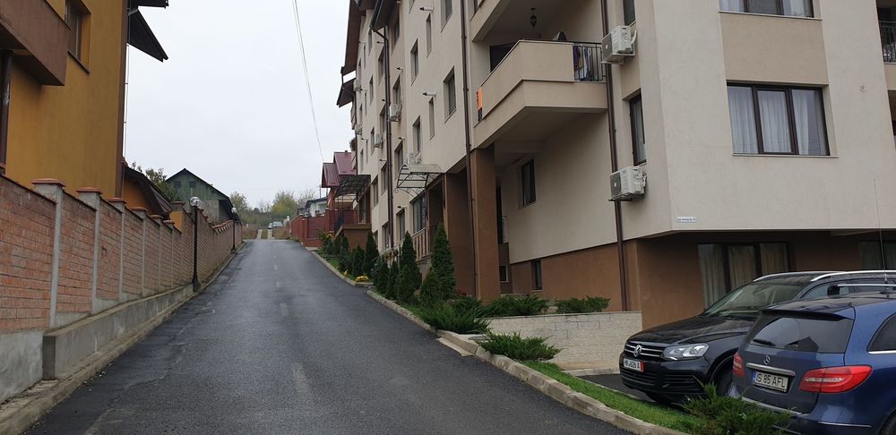 Apartament 3 camere decomandat