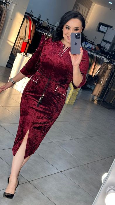 Продам платье 8000