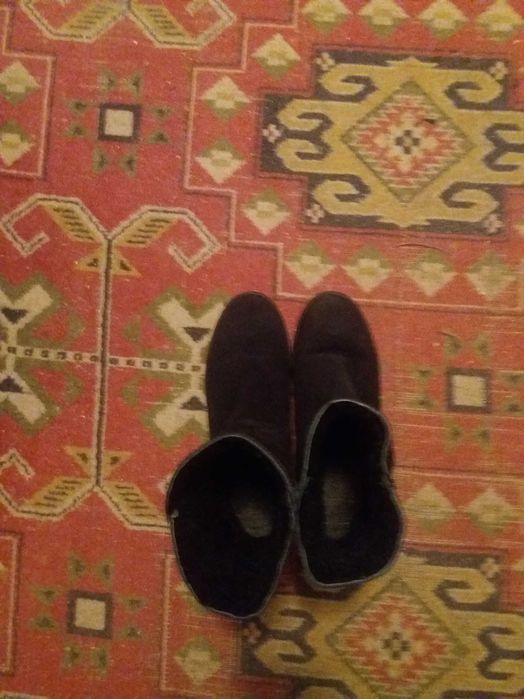 Продам женские сапожки