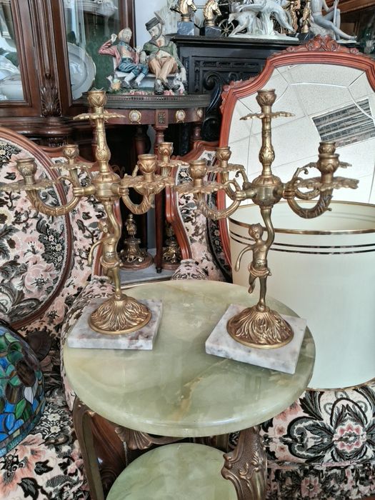 Два     свещника