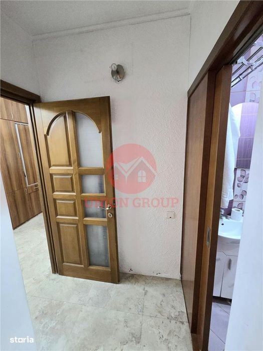 Apartament 4 Camere in Vila, Curte si Intrare Separata, Zona Andrei Sa