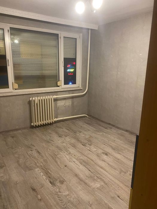 Дава се под наем Тристаен апартамент в Варна, Трошево - 80 кв.м за 398.82 € - Снимка #1