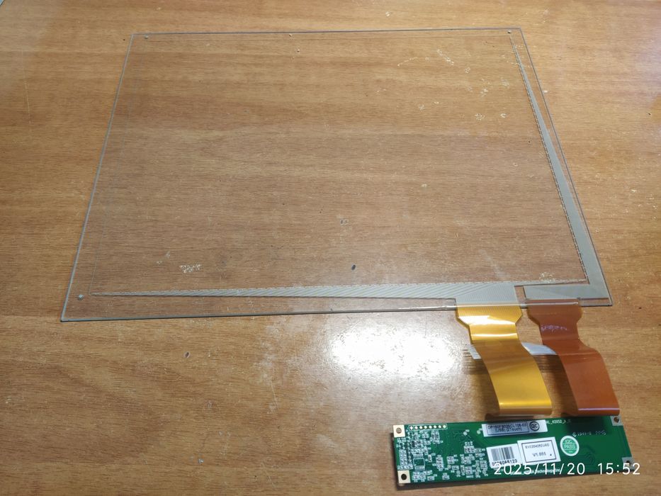 Сенсорное стекло 17