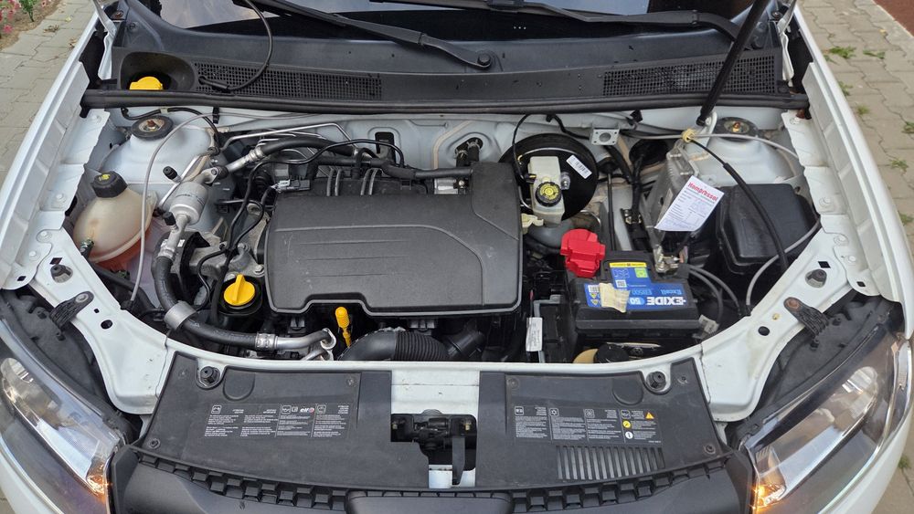 Dacia Sandero 2015 • 144.000 km • AC • Ambreiaj nou • Carte service
