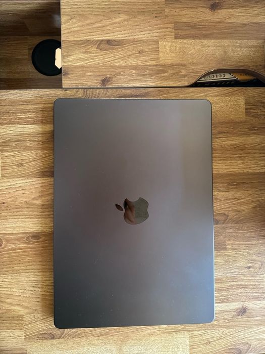 MacBook Pro M3 Pro 16 inch
