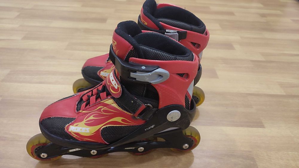 Продаются роликовые коньки