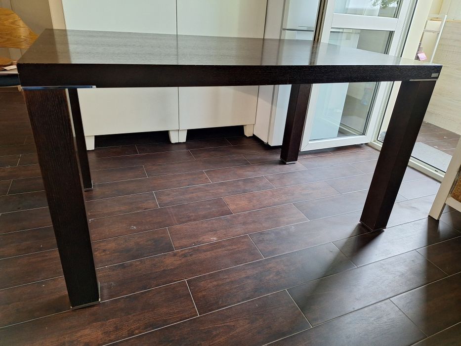 Маса МДФ и естествен фурнир венге