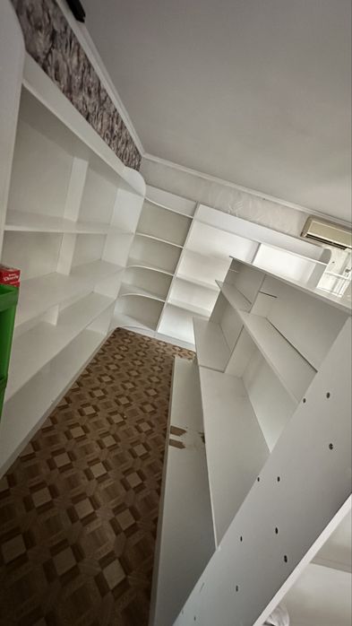 Торговые стеллажи , комплект