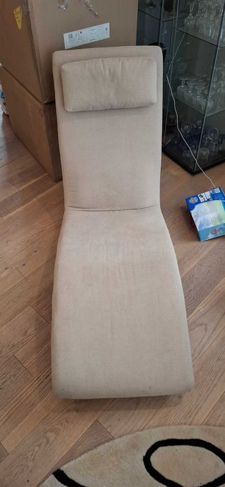 Лежанка мебел хол