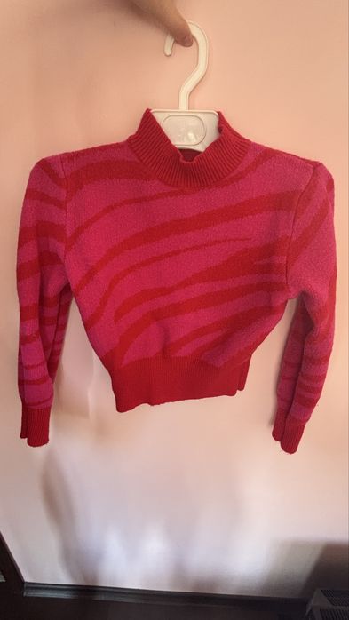 Зимен пуловер - розова зебра