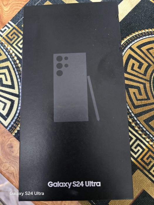 Samsung Galaxy Black Titan  S24 ultra 12 GB ,1 TB