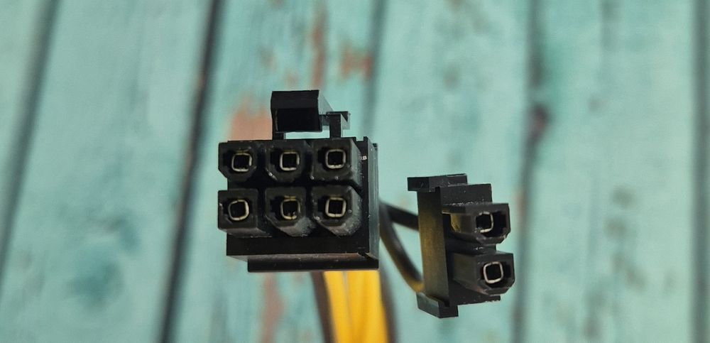 Кабель 2 molex на 8pin  (6+2) новые