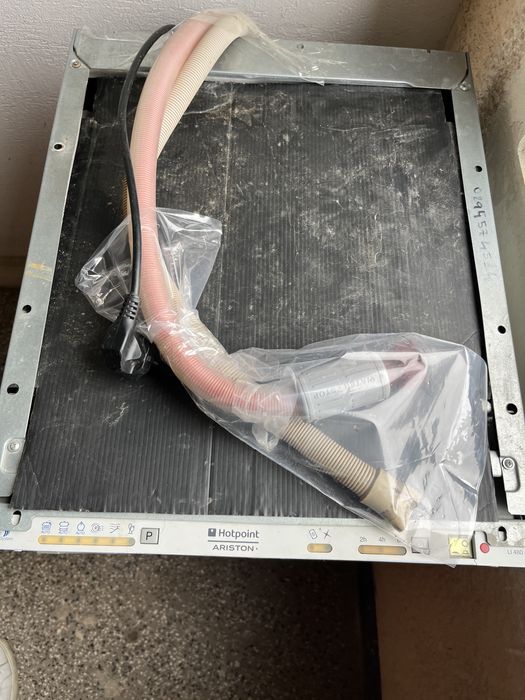 Продавам съдомияална за вграждане 50€