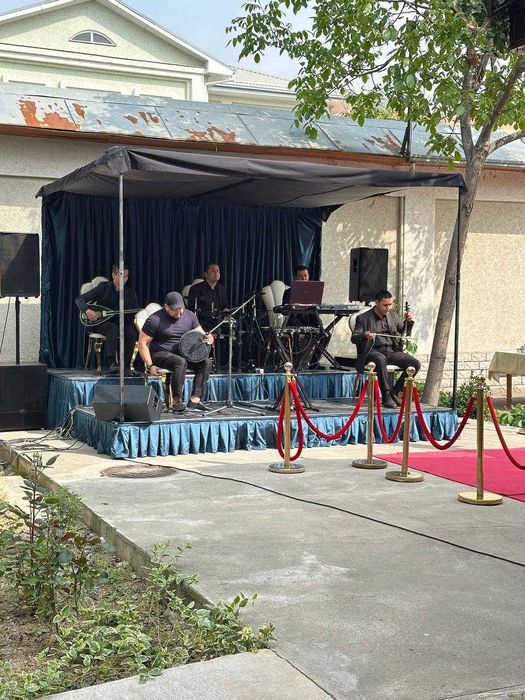 Sahna hizmati kuyov navkaz toy bazim tadbirlar uchun razmeri 4 x 3