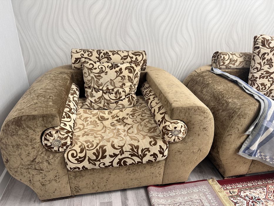 Продается диваны