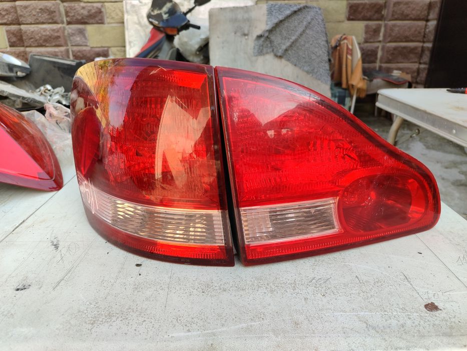 Тойота Ипсум. Фонарь левый. Дорестайлинг. Из Японии