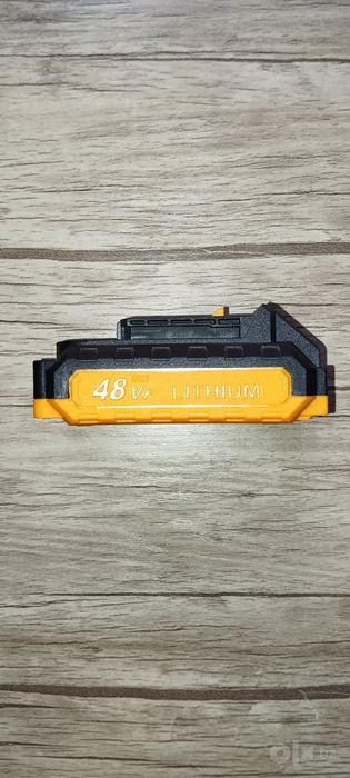 Шуруповерт DeWalt 48V PRO