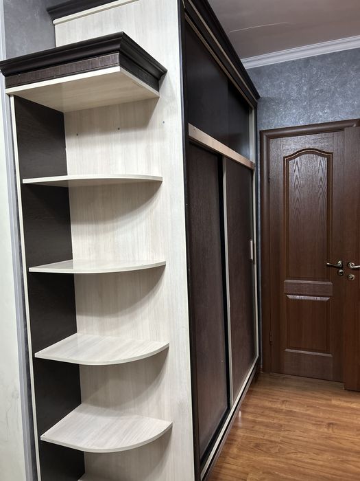 Продается большой шкаф