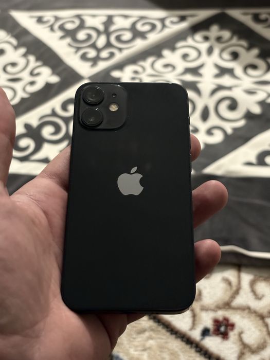 Продается iPhone 12 mini (64gb)