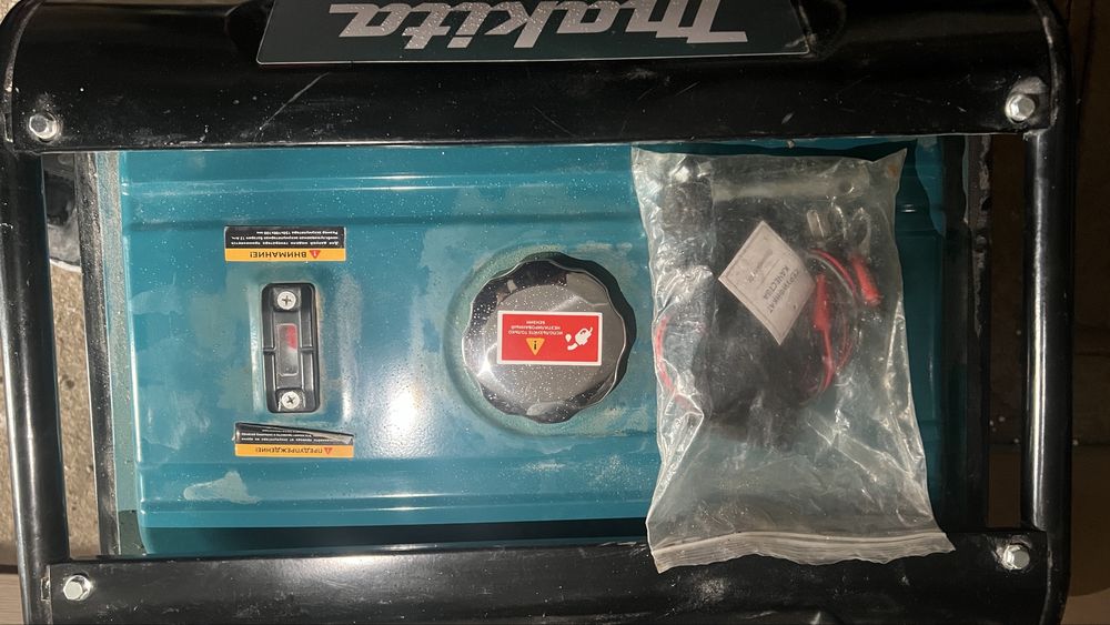 Продам бензиновый генератор