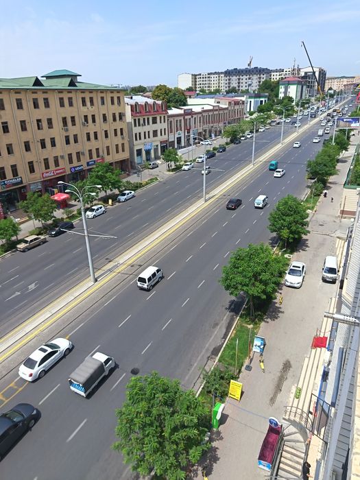 Rudakiy kuchisi 225 uydan 3 xonalik kvartira ijaraga beriladi.