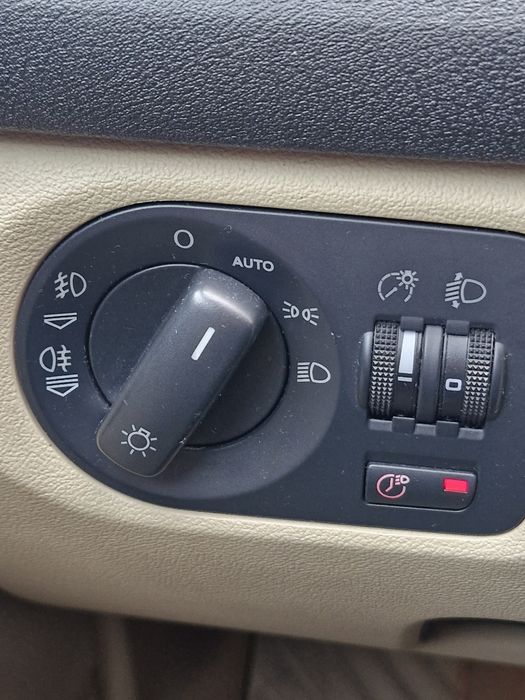 Vând Audi A3 1.6 fsi