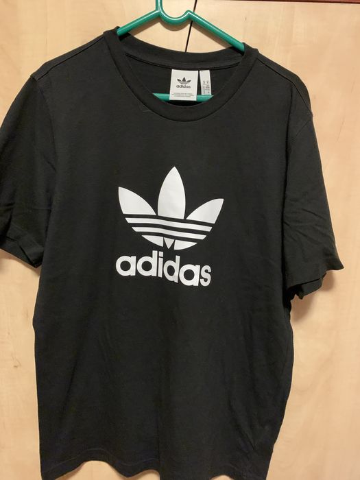 Vand tricou “Adidas”