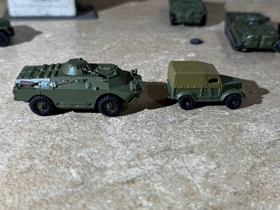 Военна техника НРБ в мащаб 1:87 HO танкове и газ-69