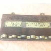 Colectie de sase pipe cu suport de perete