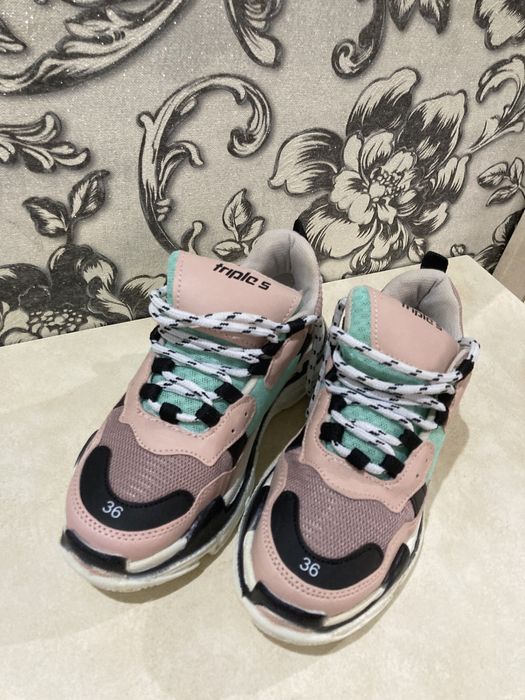 Спортивная обувь /кроссовки