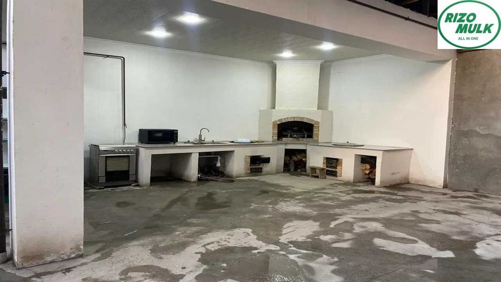 Назарбек почта якинида файзли ховли сотилади. NR494/44