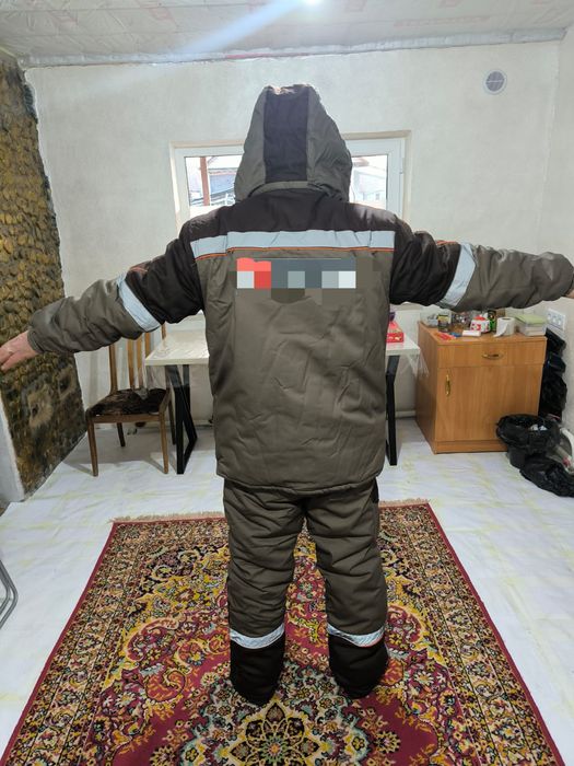 Продам спец одежду зимнюю размер 56 -58