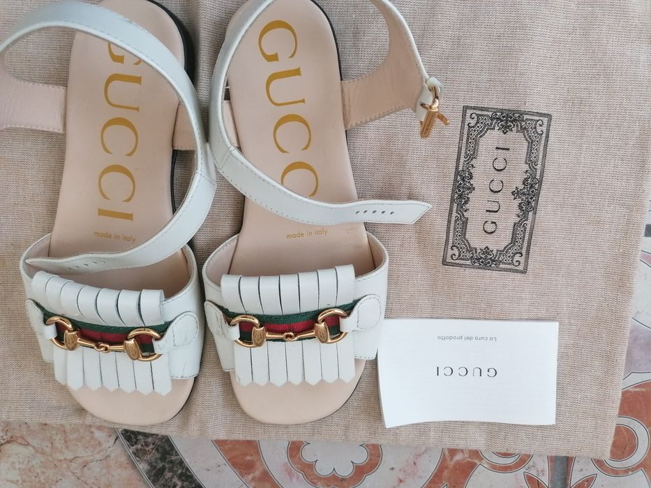 Sandale pentru fata.