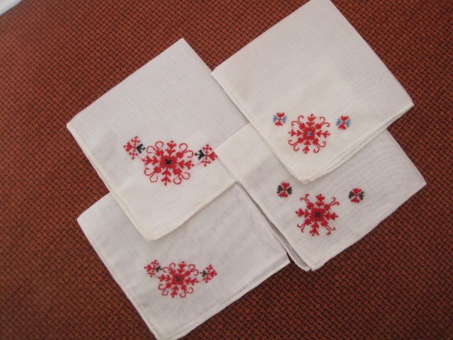 Кърпички с бродерия-нови
