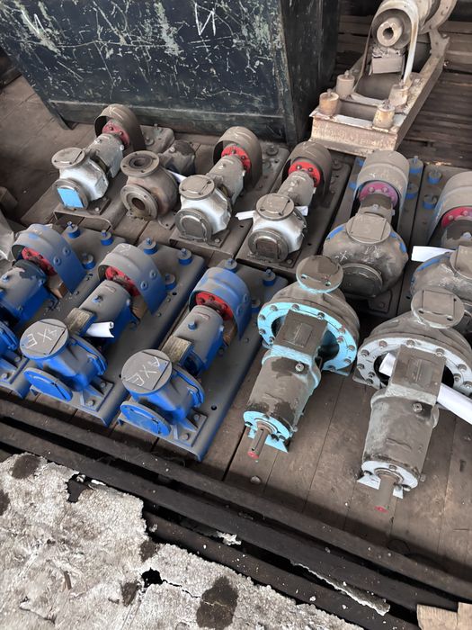 Насосы разные колличество ограничено