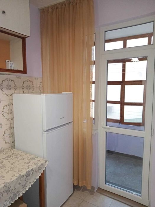 Дава се под наем Едностаен апартамент в Шумен, Център - 40 кв.м за 204 € - Снимка #4