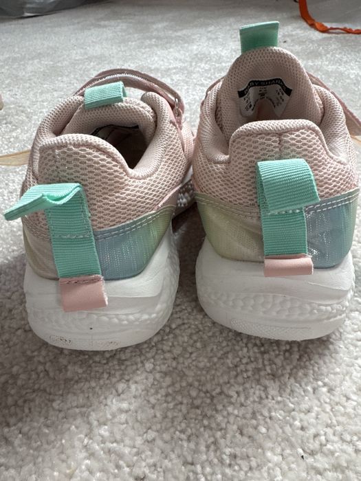 Adidasi Baby Sharks marimea 27