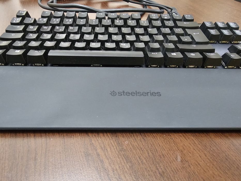 Tastatura mecanica gaming SteelSeries Apex 7 TKL, Red Switch, Iluminar