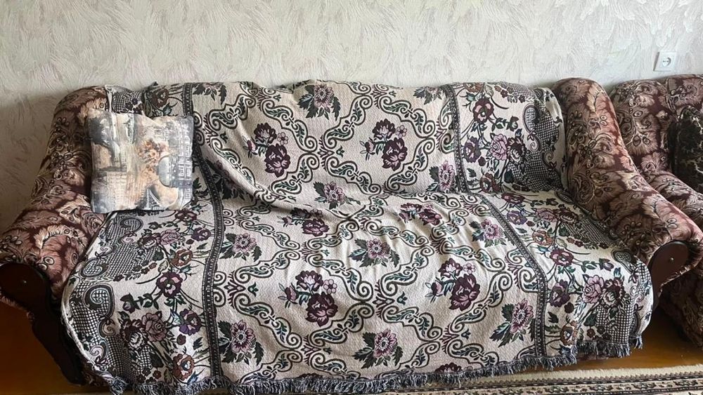 Продам диван и кресло