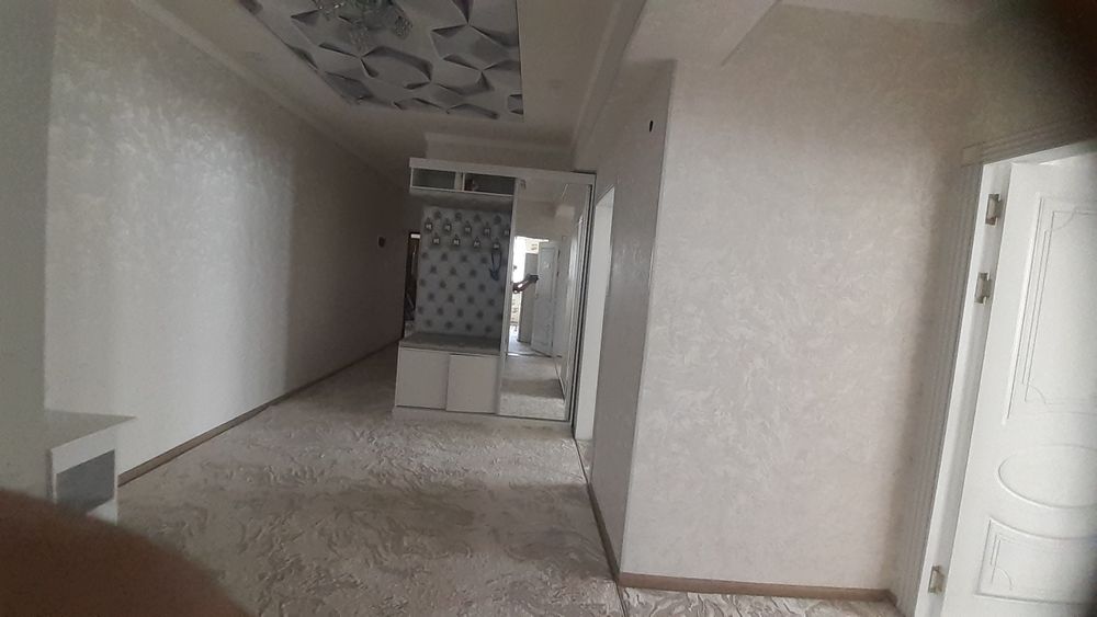 3 xonali 119kv.m  kvartira sotiladi.