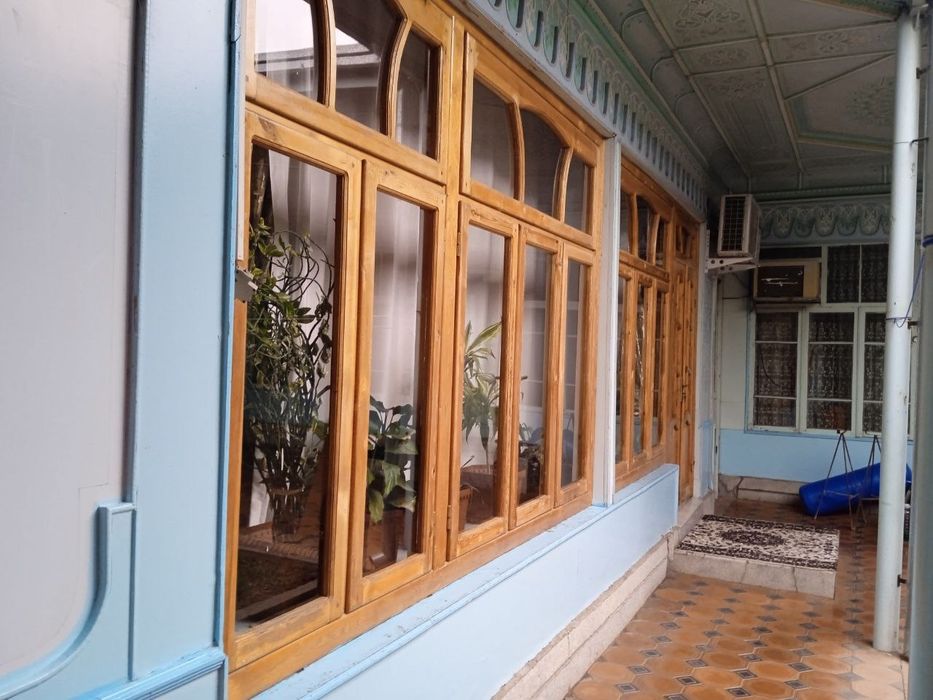 Uy sotiladi Mirobod tumani Oq Uy Mahallasi