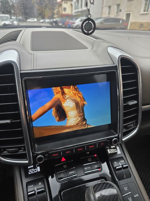 Навигация за порше каиен 2012г