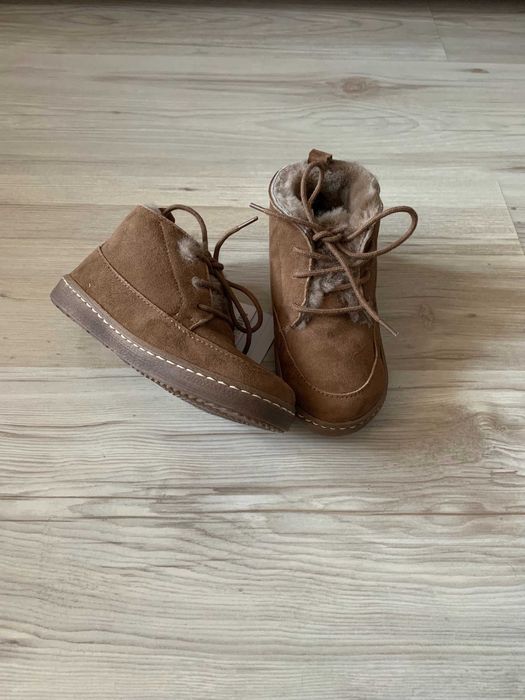 Нови боти за момиче от ест. кожа ZARA - 25 номер, стелка 16.5 см