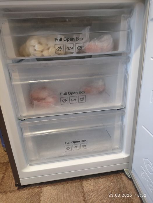Продаю холодильник