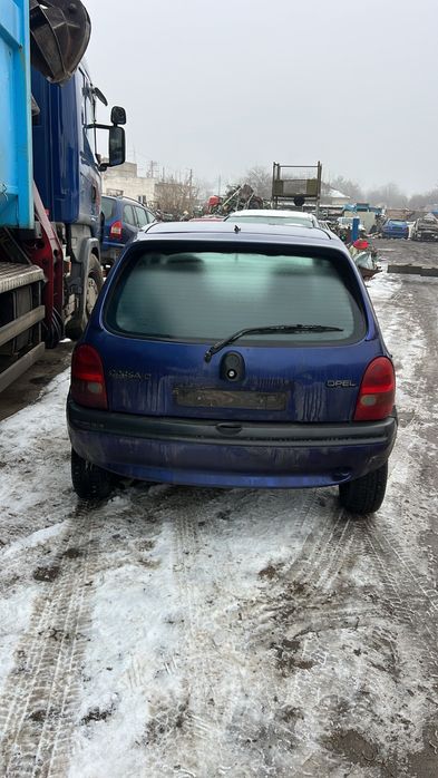 Opel Corsa B НА ЧАСТИ