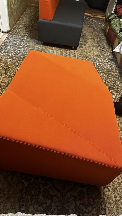 Два дивана для офиса